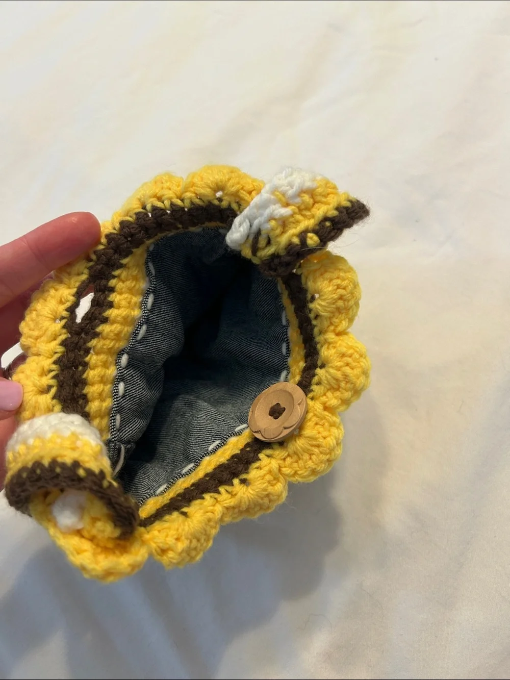 Handmade Crochet Sunflower kids Crossbody Bag in White and Yellow